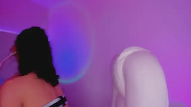 Snapshot of MiissCharlotte chatting on 11/07/25, 02:44 MiissCharlotte online show from 11/07/25, 02:44