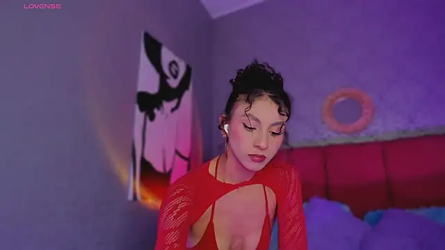 Snapshot of MiissCharlotte chatting on 11/13/25, 03:27 MiissCharlotte online show from 11/13/25, 03:27