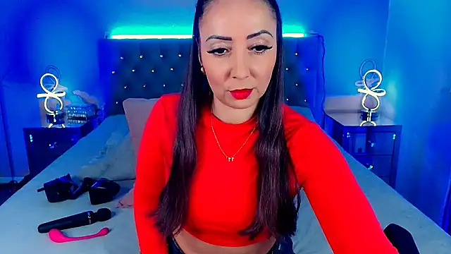 LeeTizia online show from 02/13/26, 05:42