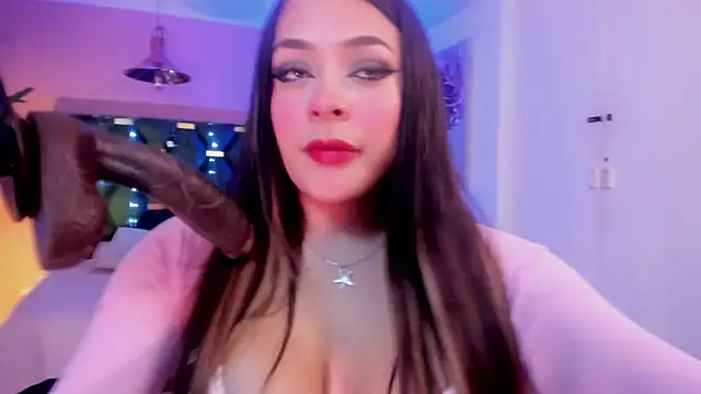 Red lady online show from 01/15/26, 03:44