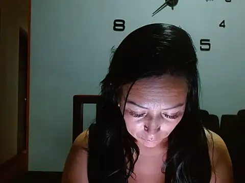 Snapshot of Laura_martin_ chatting on 01/30/25, 01:00 Laura martin online show from 01/30/25, 01:00