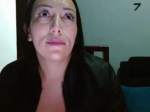 Snapshot of Laura_martin_ chatting on 01/31/25, 01:01 Laura martin online show from 01/31/25, 01:01