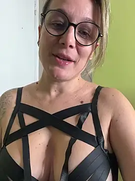 marinella07 online show from 12/15/24, 10:50