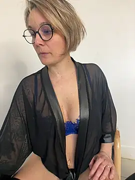 marinella07 online show from 03/21/25, 12:28