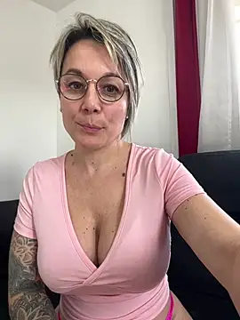 marinella07 online show from 01/15/26, 11:48