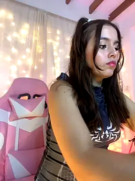 Juanelopez1 online show from 10/22/25, 04:13