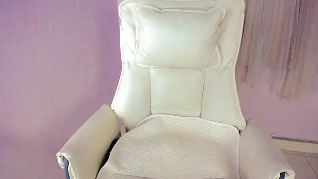   18Angel   online show from 11/17/25, 11:49