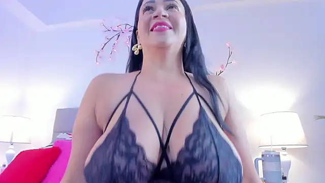 sophie-newton online show from 09/29/25, 12:43