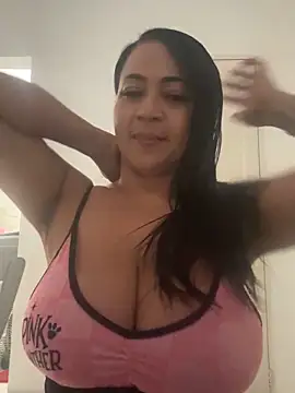 sophie-newton online show from 11/30/25, 03:38