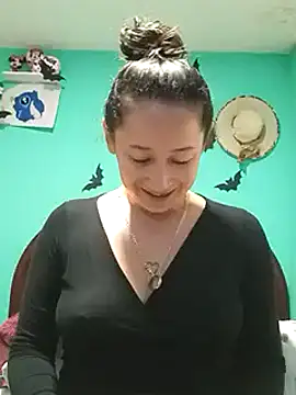 emilypoppy3 online show from 12/04/24, 08:07