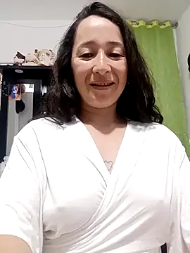 emilypoppy3 online show from 02/03/26, 09:09