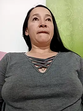 emilypoppy3 online show from 02/09/26, 08:57