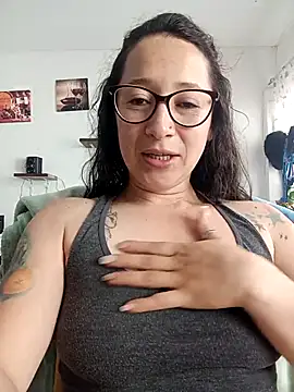 emilypoppy3 online show from 02/21/26, 08:32