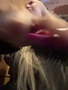 Snapshot of NewLale chatting on 02/23/26, 03:48 NewLale online show from 02/23/26, 03:48