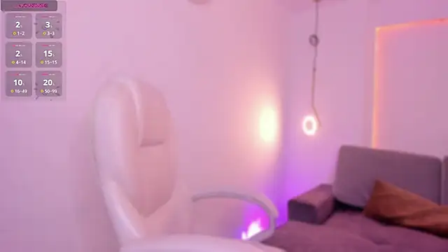 Snapshot of aprilebony_ chatting on 01/14/25, 11:20 aprilebony online show from 01/14/25, 11:20