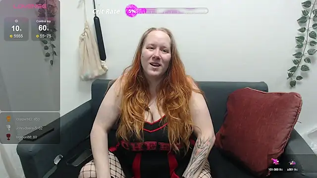 Snapshot of MaraNightmare chatting on 10/15/25, 04:51 MaraNightmare online show from 10/15/25, 04:51