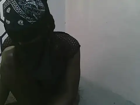 Snapshot of Pinky_coochie chatting on 09/18/25, 12:18 Pinky coochie online show from 09/18/25, 12:18