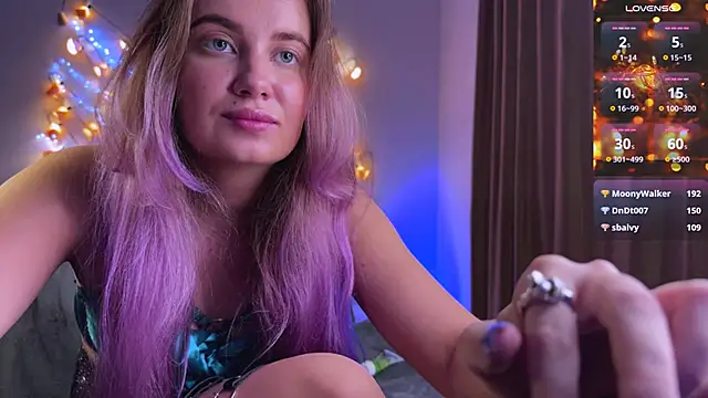 Snapshot of Femdom_Lola chatting on 12/26/24, 06:43 Femdom Lola online show from 12/26/24, 06:43