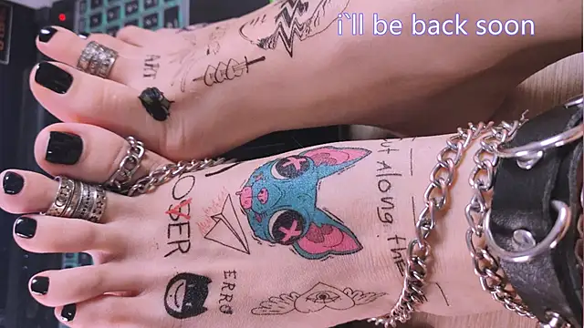 Snapshot of Femdom_Lola chatting on 03/21/25, 08:08 Femdom Lola online show from 03/21/25, 08:08