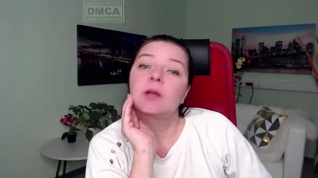 Lily flower7 online show from 11/19/25, 04:45