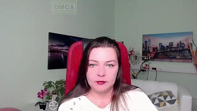 Lily flower7 online show from 11/25/25, 04:07