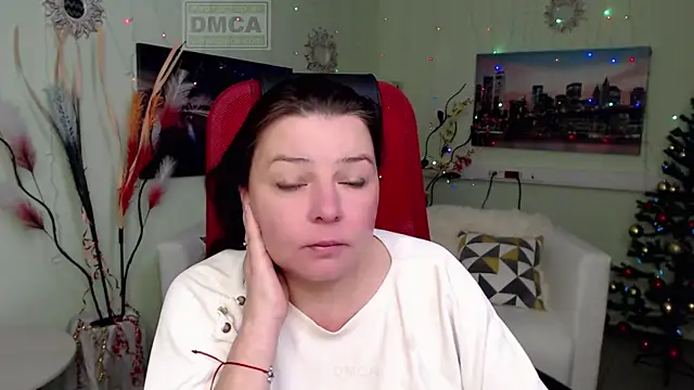 Lily flower7 online show from 12/16/25, 06:07