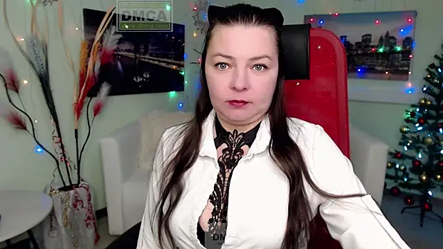 Lily flower7 online show from 12/17/25, 05:24