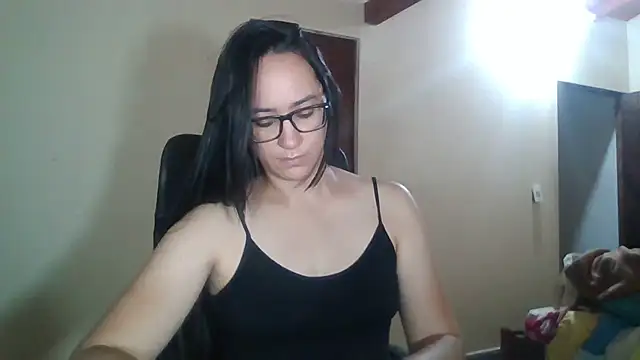 Snapshot of brittanycheeks chatting on 04/22/26, 02:25 brittanycheeks online show from 04/22/26, 02:25