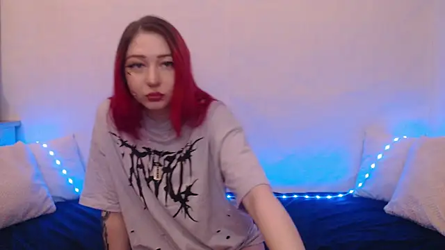 Snapshot of Emily_hardcore chatting on 02/05/25, 10:33 Emily hardcore online show from 02/05/25, 10:33