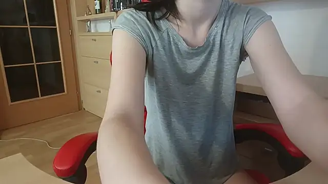 Snapshot of Veronique_Valentine chatting on 10/24/25, 10:11 Veronique Valentine online show from 10/24/25, 10:11