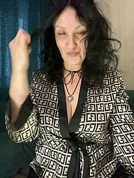 Katie-n online show from 01/15/25, 11:53