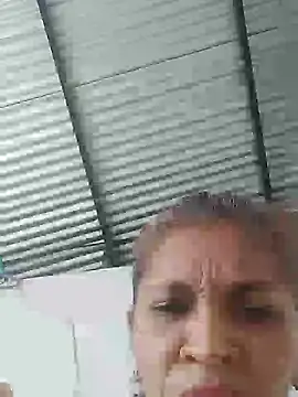 Snapshot of soltrinidad chatting on 02/22/25, 08:31 soltrinidad online show from 02/22/25, 08:31