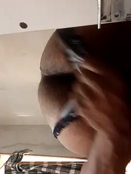 carlos40404 online show from 11/11/25, 07:03