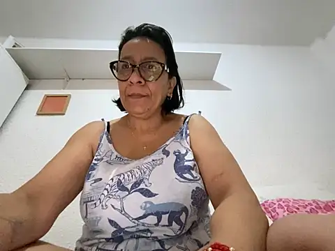 sweeviolet online show from 05/29/26, 06:44