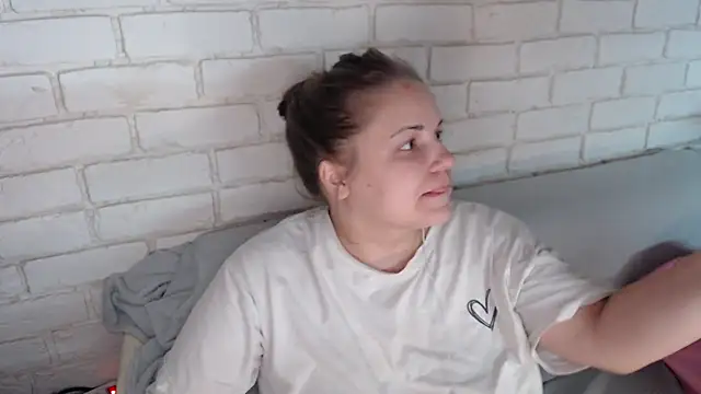 Snapshot of Crazyy_girl_ chatting on 10/09/25, 05:11 Crazyy girl online show from 10/09/25, 05:11