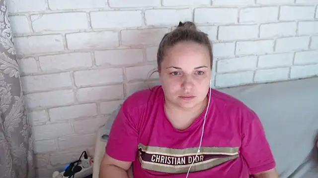 Snapshot of Crazyy_girl_ chatting on 11/06/25, 03:35 Crazyy girl online show from 11/06/25, 03:35