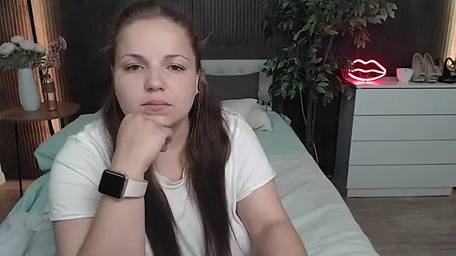 Snapshot of Crazyy_girl_ chatting on 07/10/26, 04:39 Crazyy girl online show from 07/10/26, 04:39