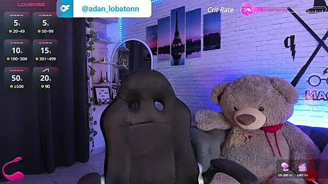 Snapshot of Naughty_Charly chatting on 01/11/25, 12:07 Naughty Charly online show from 01/11/25, 12:07