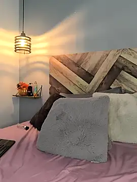 Snapshot of EmmilyBrant chatting on 01/09/25, 04:19 EmmilyBrant online show from 01/09/25, 04:19