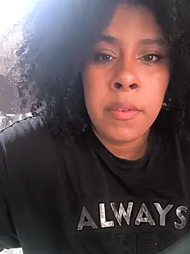 Snapshot of EmmilyBrant chatting on 03/13/25, 01:07 EmmilyBrant online show from 03/13/25, 01:07