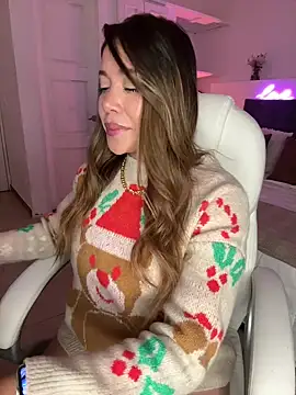 Snapshot of Condes_carmen chatting on 12/24/24, 01:49 Condes carmen online show from 12/24/24, 01:49