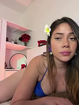 Snapshot of Condes_carmen chatting on 02/16/25, 05:15 Condes carmen online show from 02/16/25, 05:15