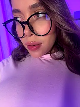 Snapshot of Condes_carmen chatting on 10/31/25, 08:04 Condes carmen online show from 10/31/25, 08:04