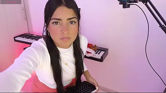 Yues050600 online show from 12/19/24, 11:46