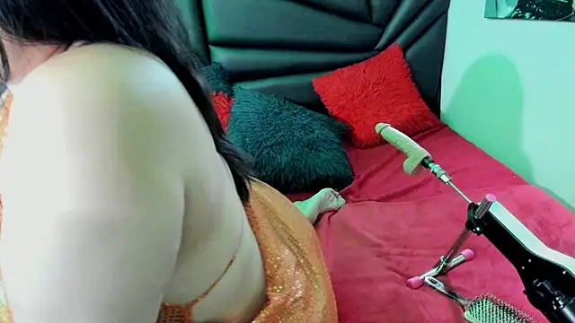 Snapshot of martina_foxy_ chatting on 01/27/25, 02:46 martina foxy online show from 01/27/25, 02:46
