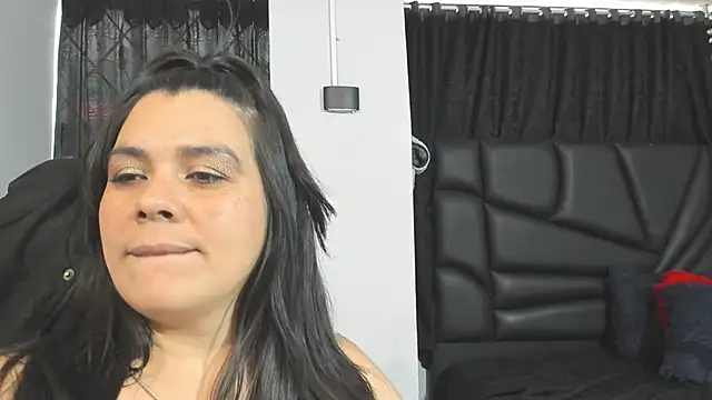 Snapshot of martina_foxy_ chatting on 02/03/25, 09:18 martina foxy online show from 02/03/25, 09:18