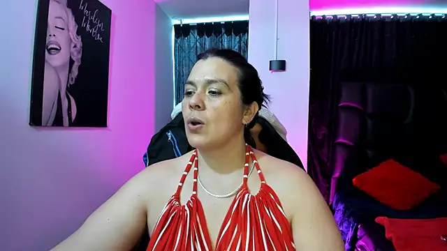 Snapshot of martina_foxy_ chatting on 02/10/25, 08:31 martina foxy online show from 02/10/25, 08:31