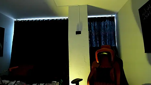 Snapshot of martina_foxy_ chatting on 02/12/25, 03:27 martina foxy online show from 02/12/25, 03:27
