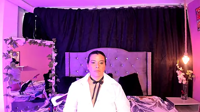 Snapshot of martina_foxy_ chatting on 02/19/25, 11:28 martina foxy online show from 02/19/25, 11:28