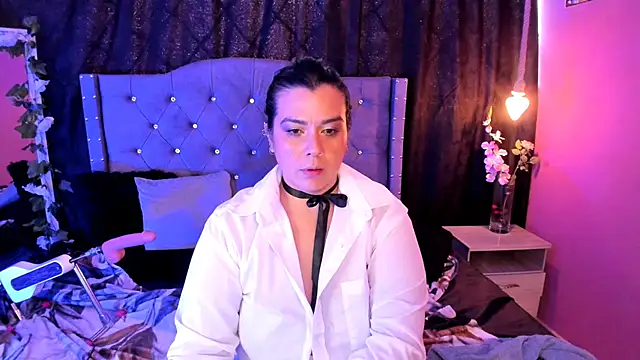 Snapshot of martina_foxy_ chatting on 02/19/25, 02:34 martina foxy online show from 02/19/25, 02:34